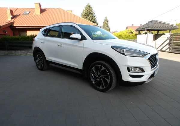 Hyundai Tucson cena 82900 przebieg: 75000, rok produkcji 2018 z Garwolin małe 92